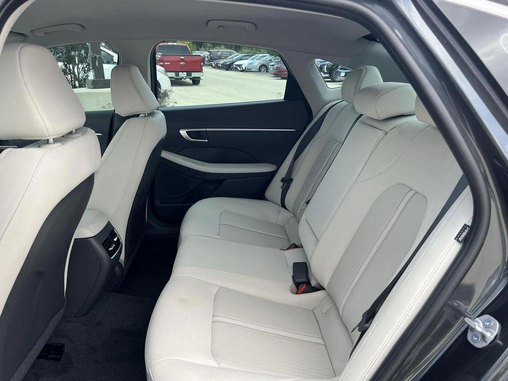 new 2025 Hyundai Sonata Hybrid car, priced at $28,807