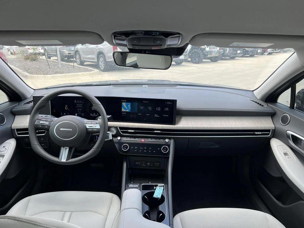 new 2025 Hyundai Sonata Hybrid car, priced at $28,807