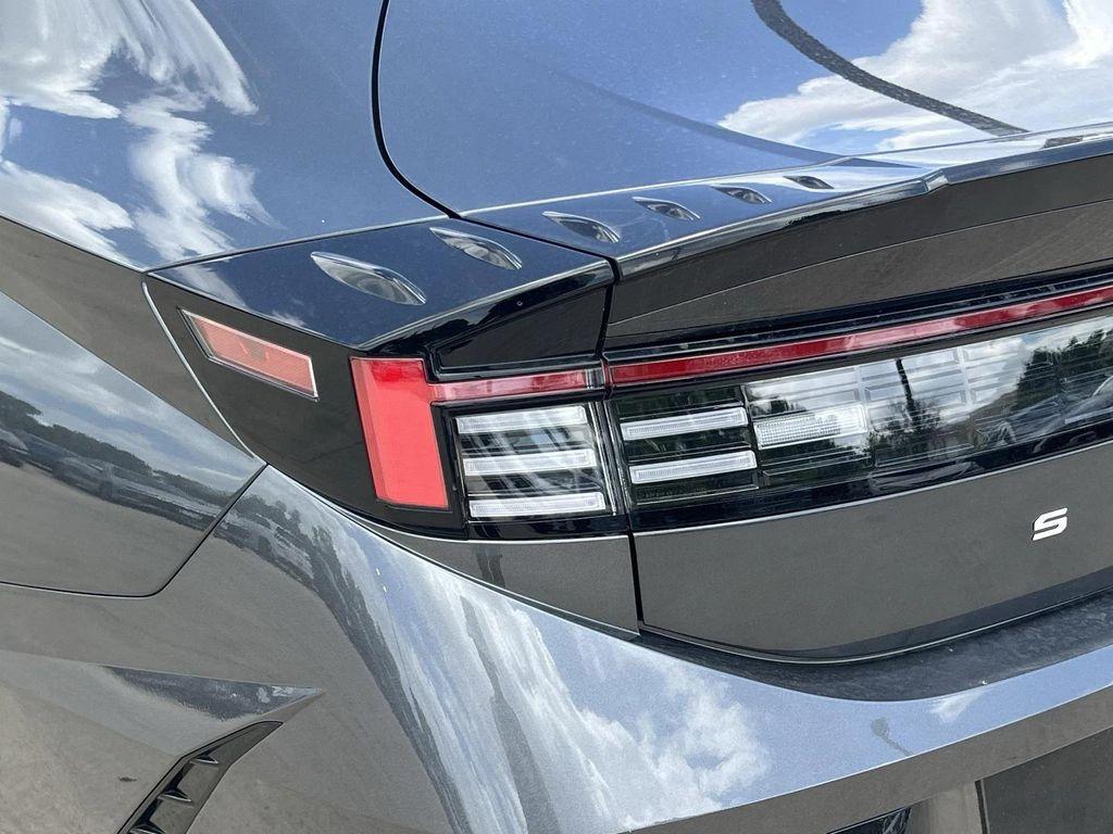 new 2025 Hyundai Sonata Hybrid car, priced at $28,807