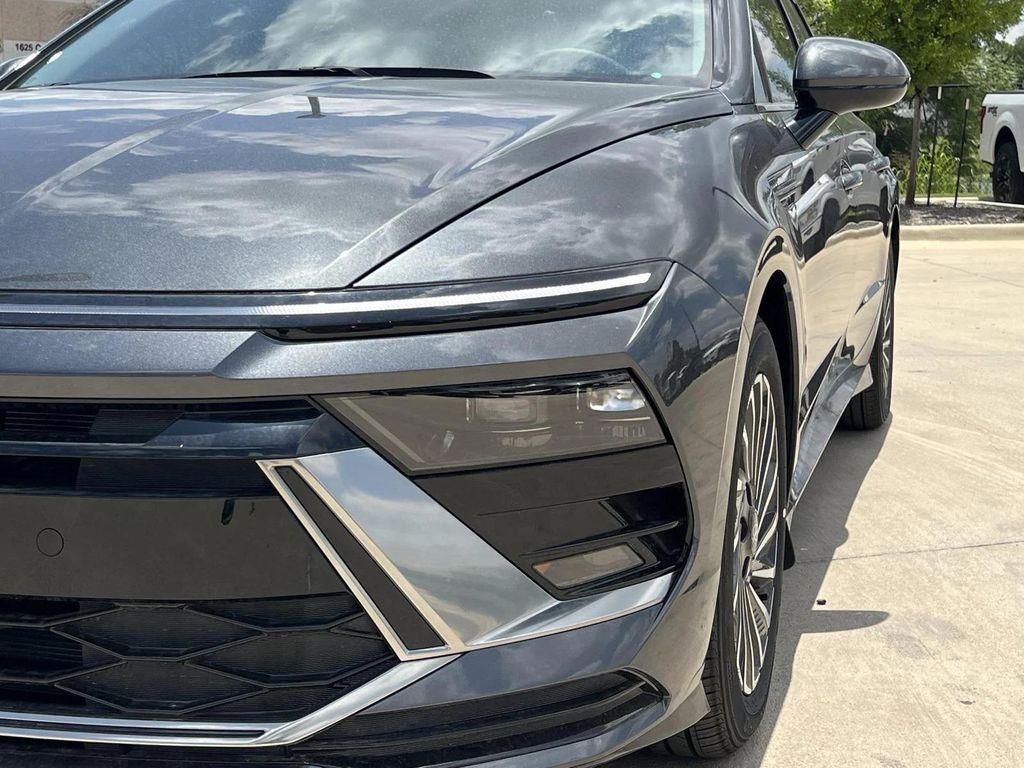 new 2025 Hyundai Sonata Hybrid car, priced at $28,807