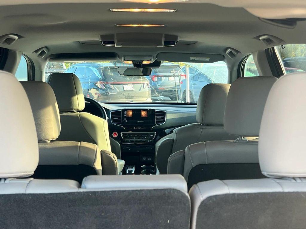 used 2020 Honda Pilot car, priced at $26,999