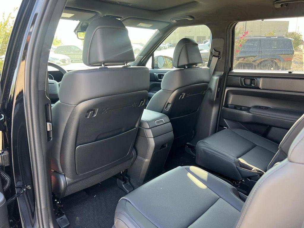 new 2026 Hyundai SANTA FE HEV car, priced at $46,750