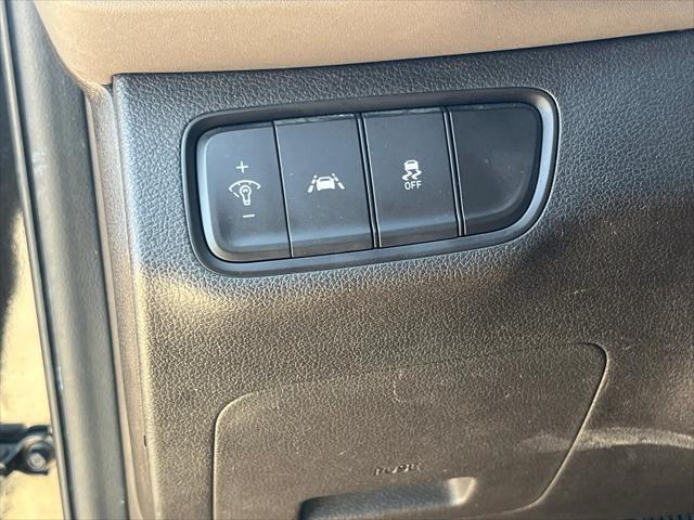 used 2020 Hyundai Santa Fe car, priced at $10,940