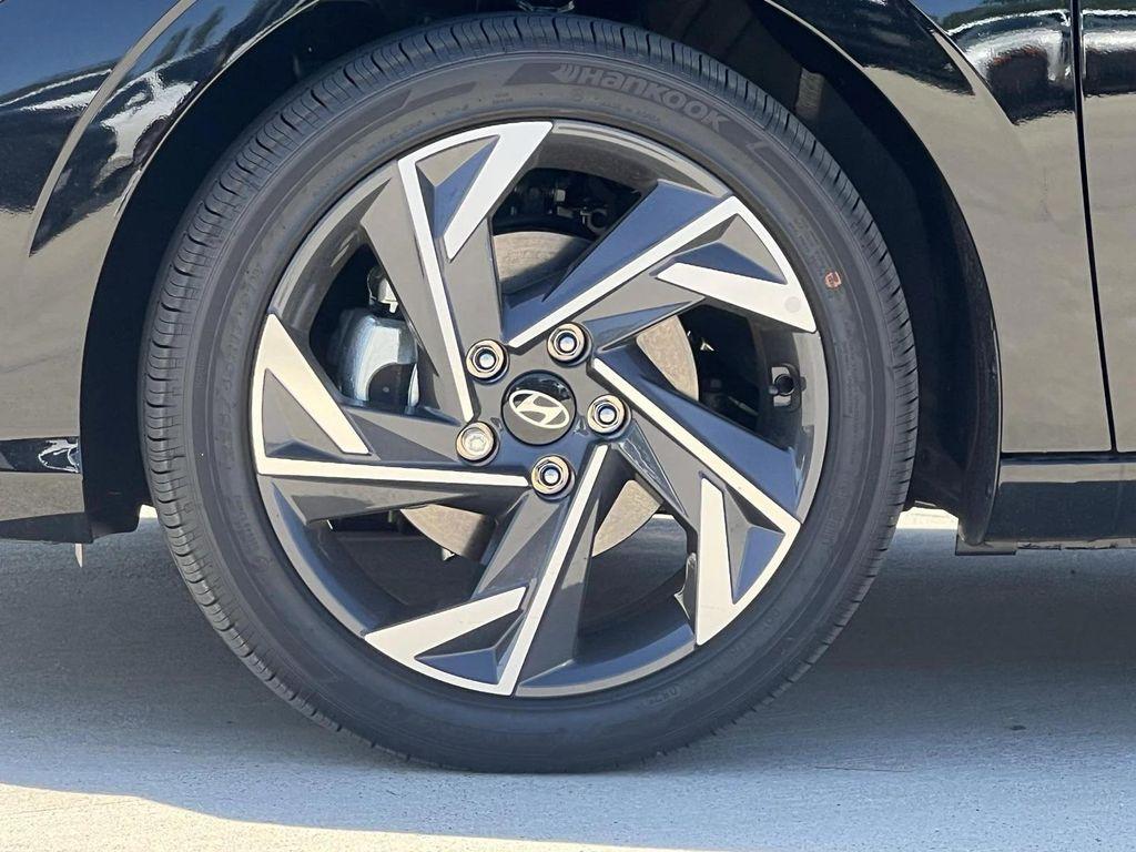 new 2025 Hyundai Elantra car, priced at $25,537