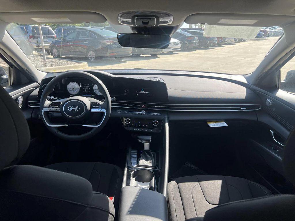 new 2025 Hyundai Elantra car, priced at $25,537