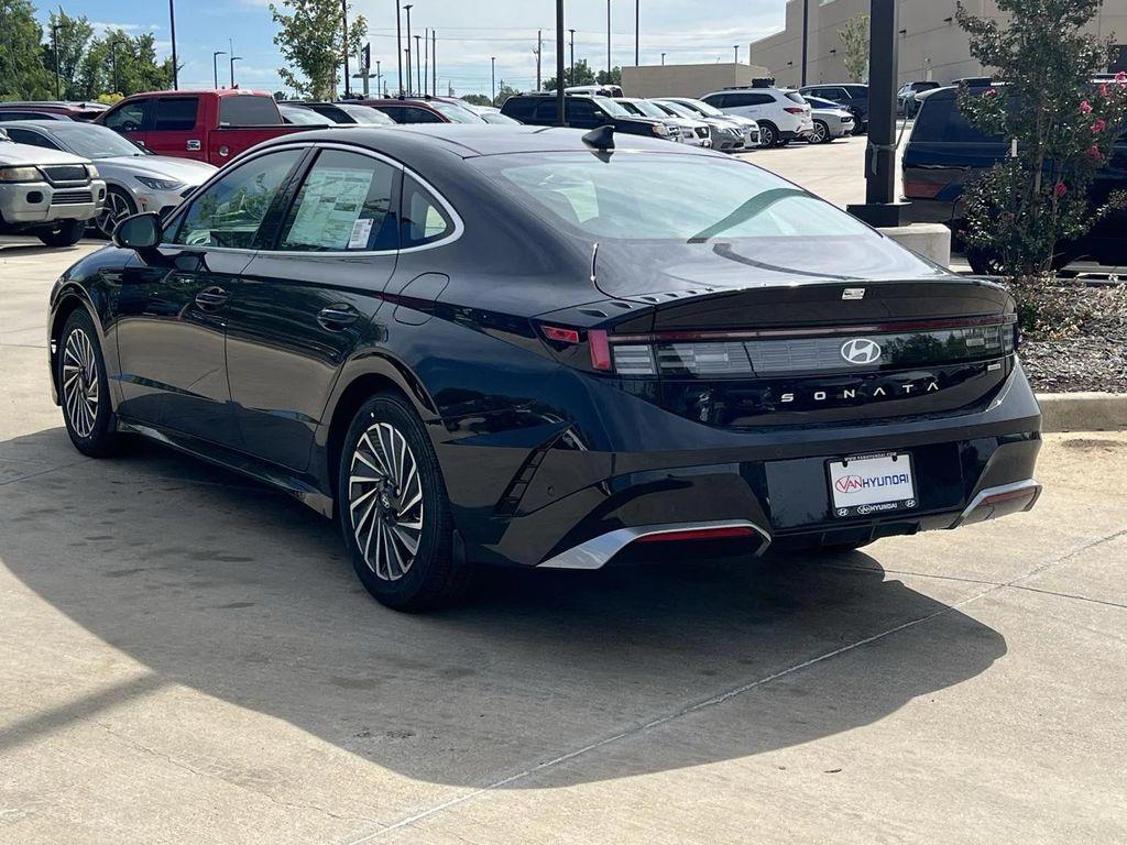 new 2025 Hyundai Sonata Hybrid car, priced at $35,360