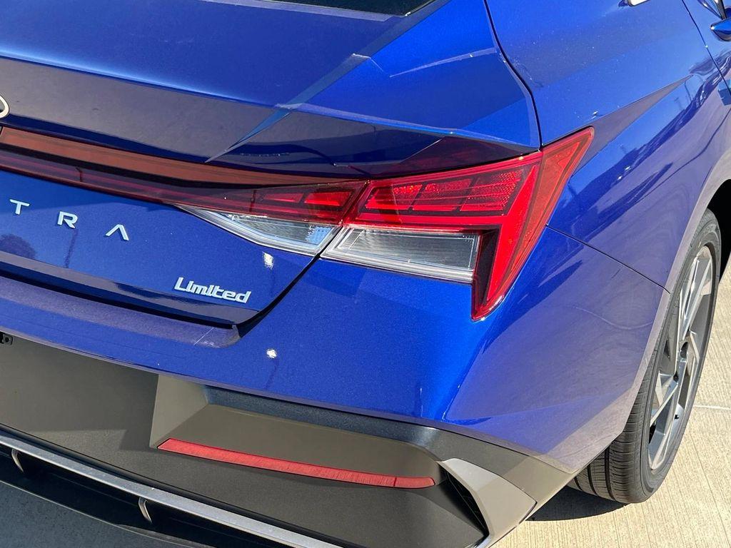 new 2025 Hyundai Elantra car, priced at $27,270
