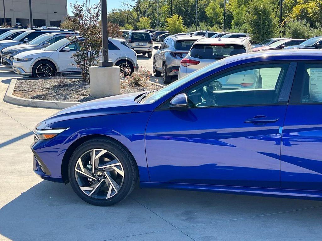 new 2025 Hyundai Elantra car, priced at $27,270