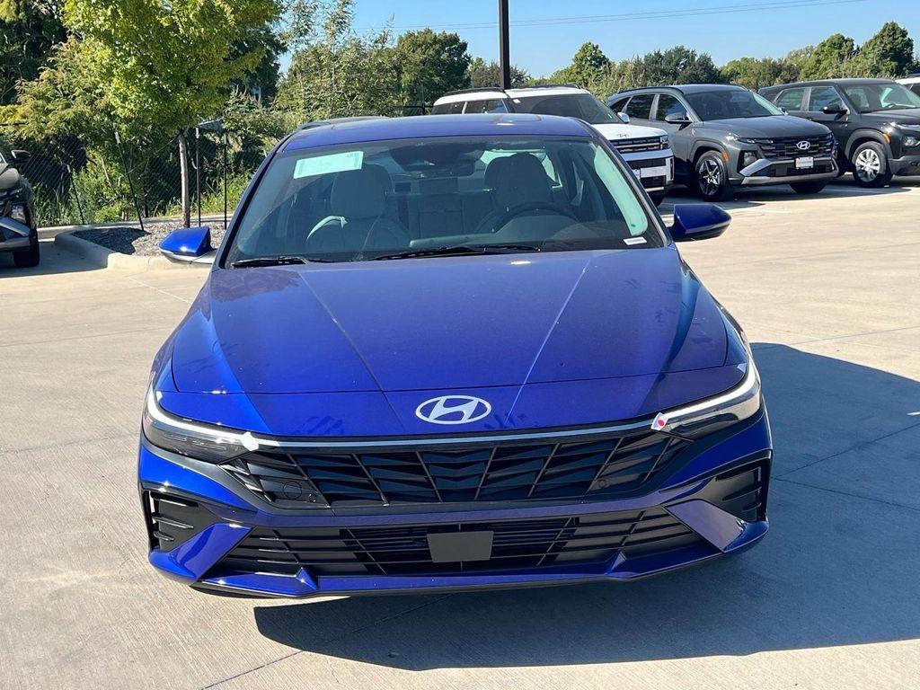 new 2025 Hyundai Elantra car, priced at $27,270