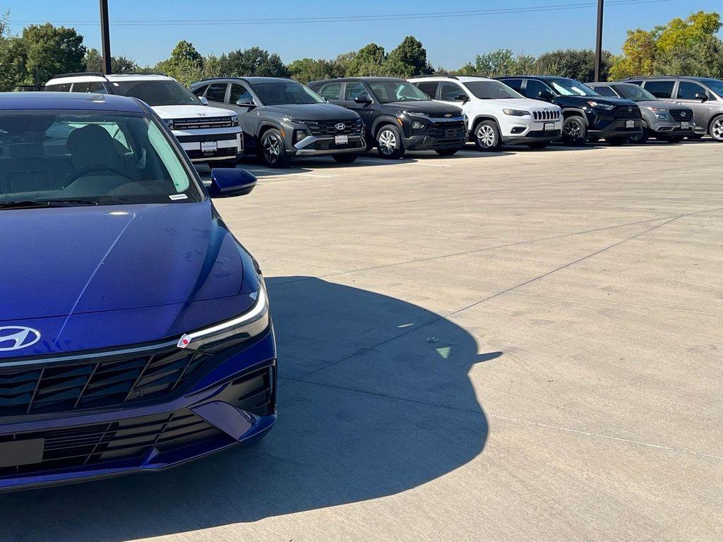new 2025 Hyundai Elantra car, priced at $27,270