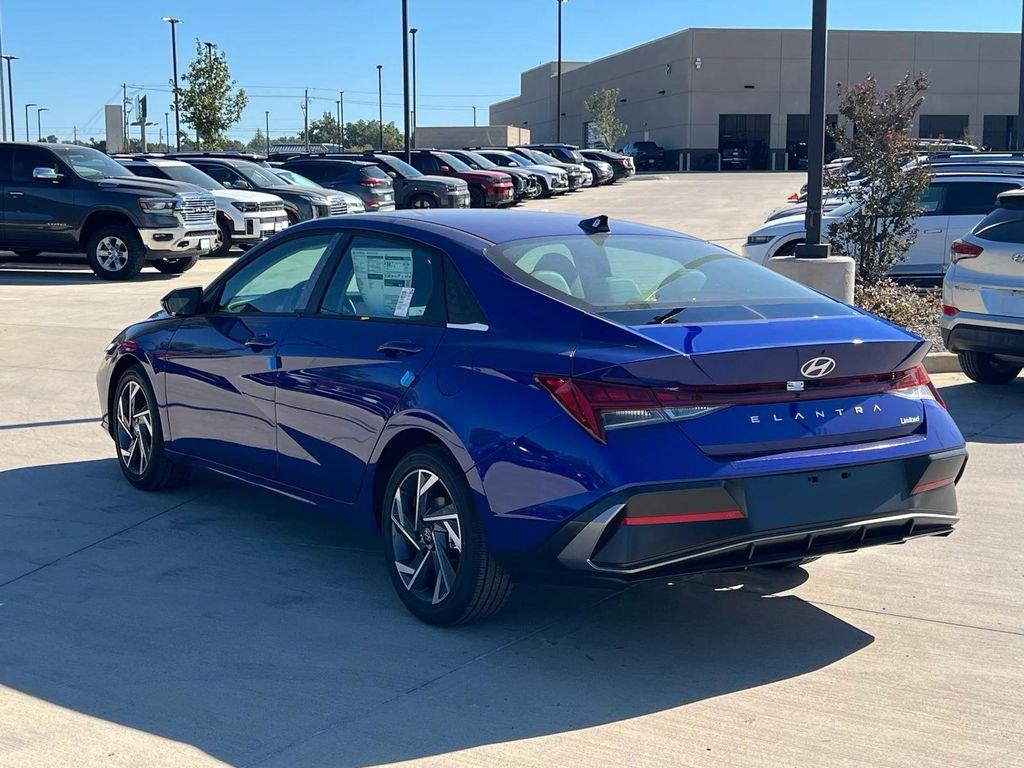 new 2025 Hyundai Elantra car, priced at $27,270