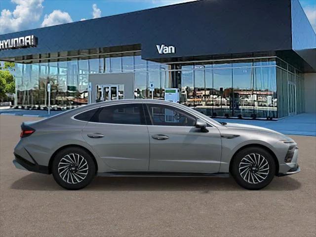 new 2025 Hyundai Sonata Hybrid car, priced at $37,340