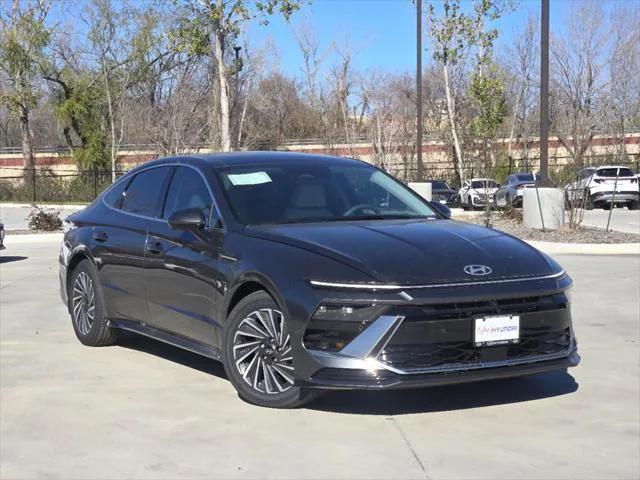 new 2025 Hyundai Sonata Hybrid car, priced at $38,577