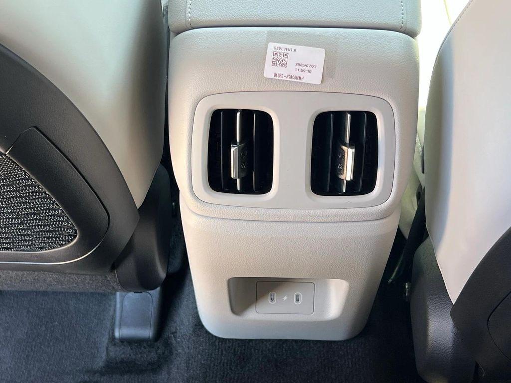 new 2025 Hyundai TUCSON Hybrid car, priced at $35,462