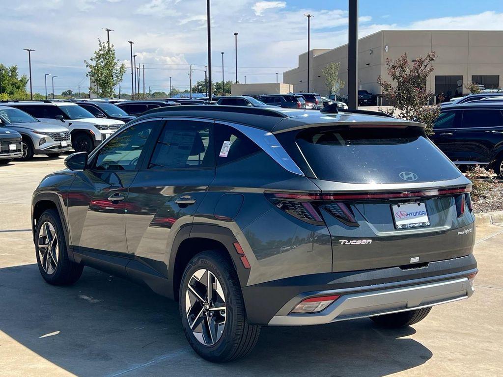 new 2025 Hyundai TUCSON Hybrid car, priced at $35,462