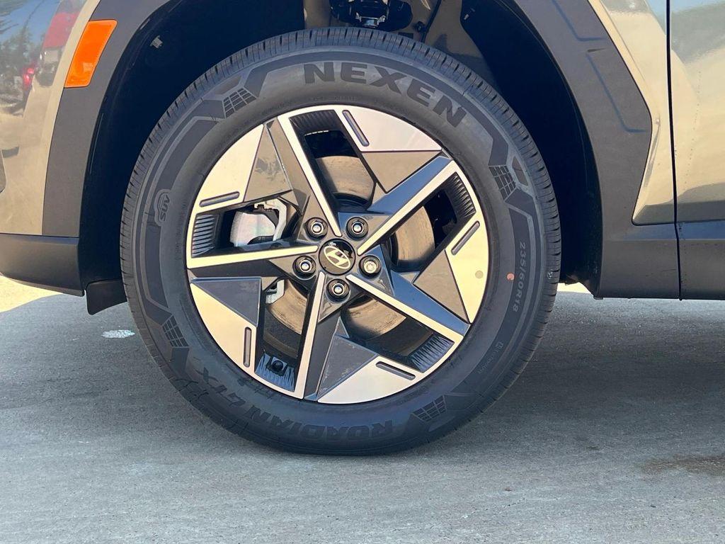 new 2025 Hyundai TUCSON Hybrid car, priced at $35,462