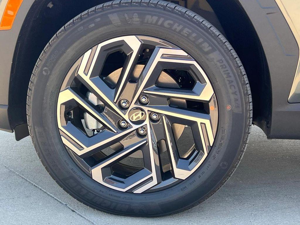 new 2025 Hyundai TUCSON Hybrid car, priced at $40,114