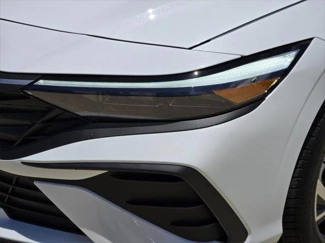 new 2025 Hyundai Elantra car, priced at $23,492