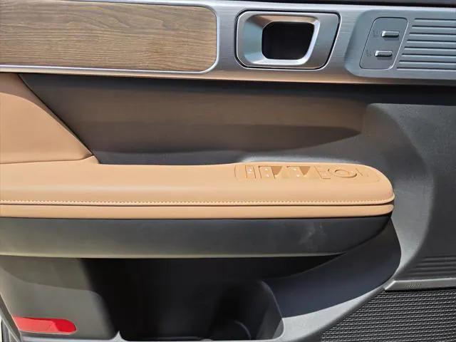 new 2025 Hyundai Santa Fe car, priced at $45,018