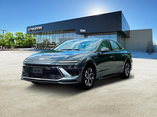 new 2025 Hyundai Sonata car, priced at $27,616