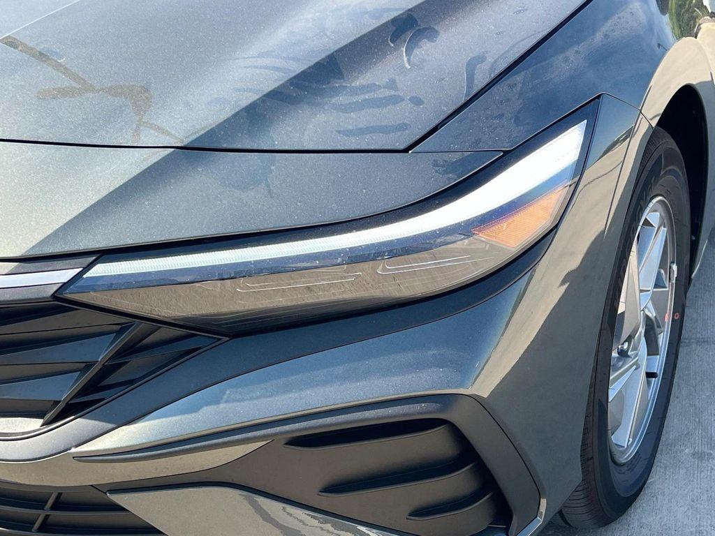 new 2025 Hyundai Elantra car, priced at $22,441