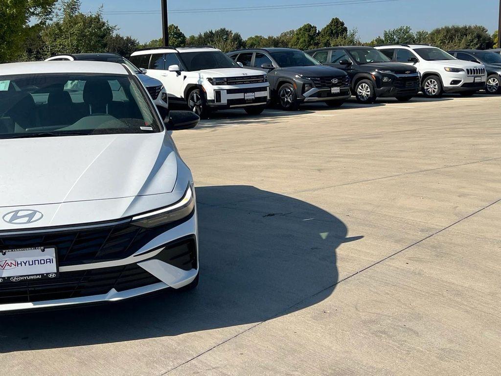 new 2025 Hyundai Elantra car, priced at $24,283