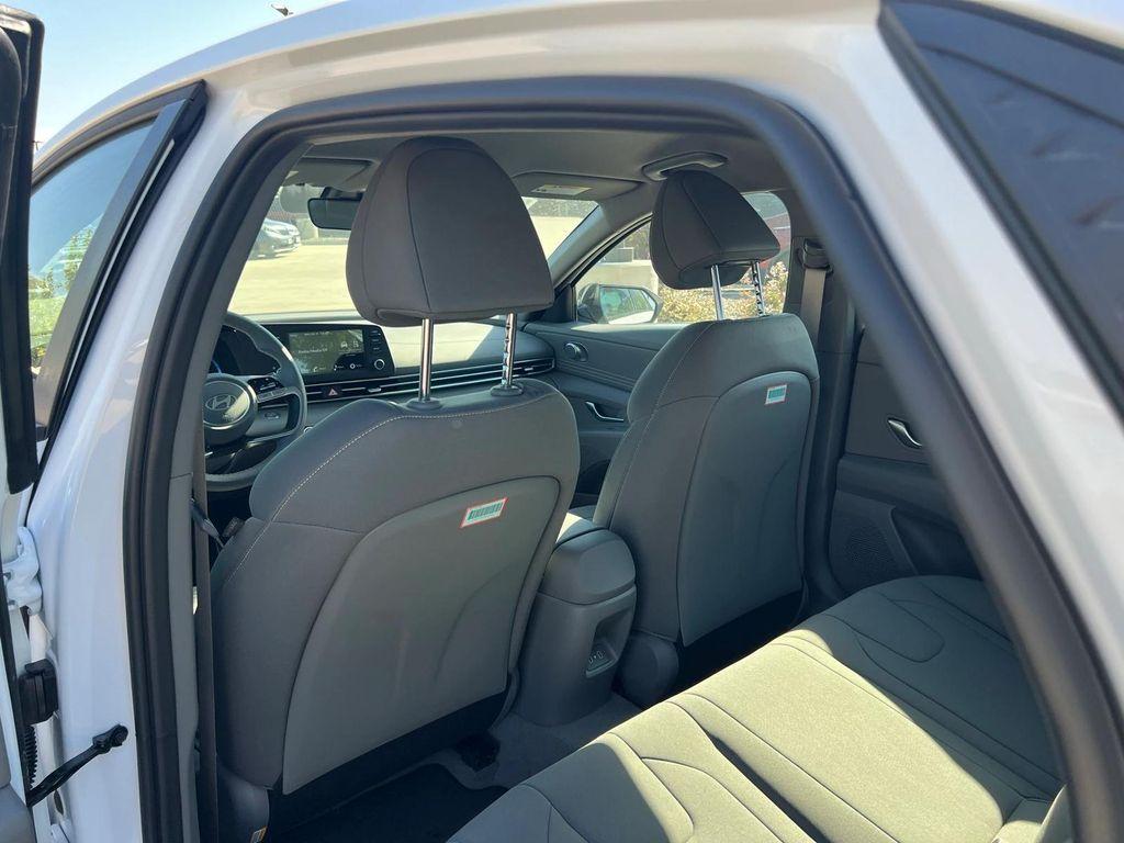 new 2025 Hyundai Elantra car, priced at $24,283