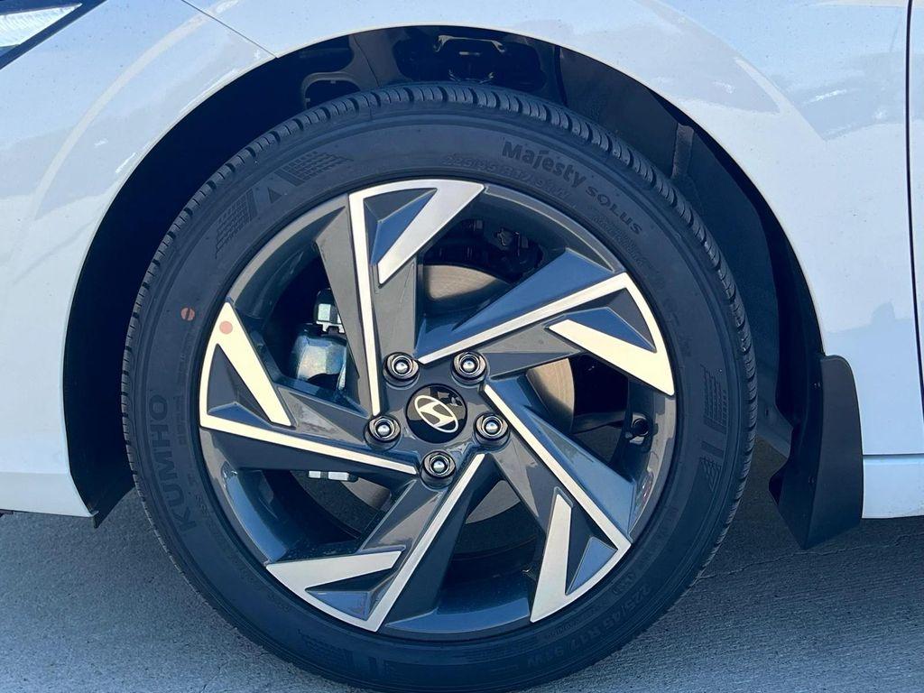 new 2025 Hyundai Elantra car, priced at $24,283