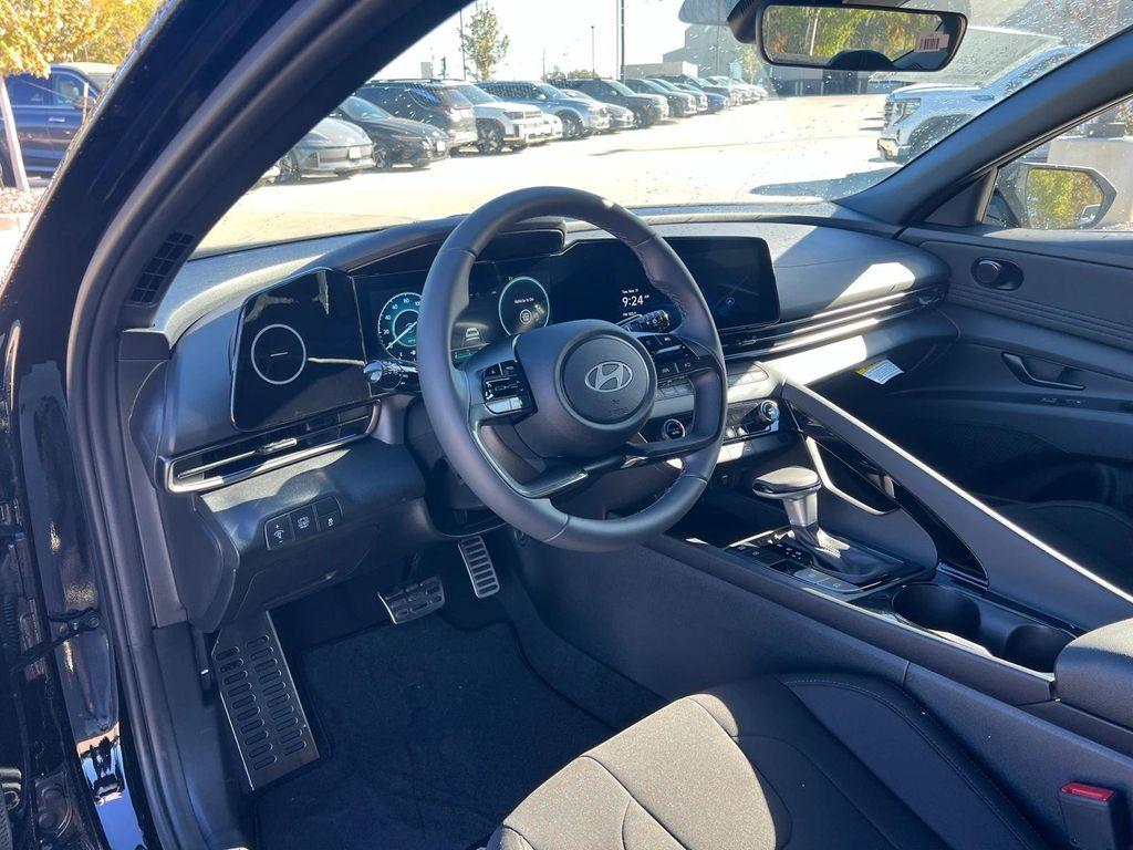 new 2026 Hyundai ELANTRA HEV car, priced at $28,560