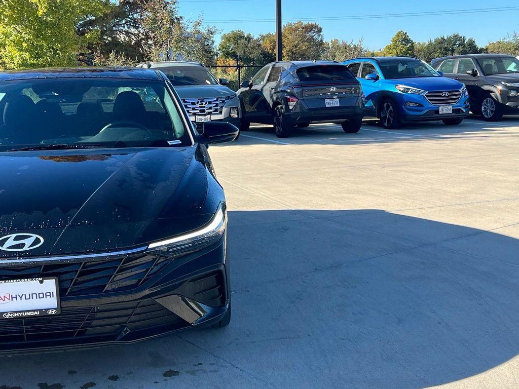 new 2026 Hyundai ELANTRA HEV car, priced at $28,560