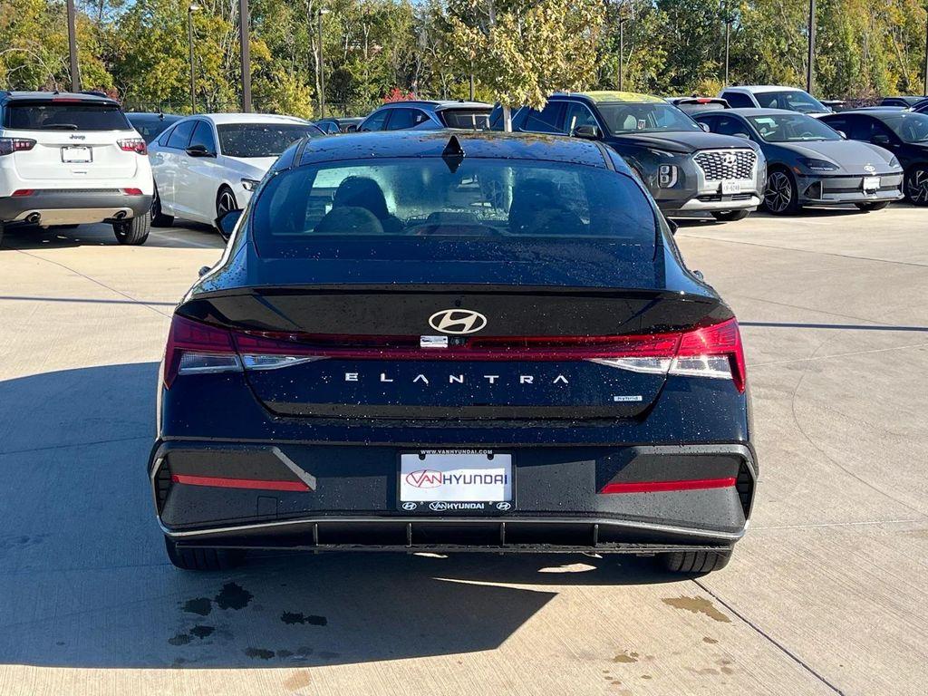 new 2026 Hyundai ELANTRA HEV car, priced at $28,560