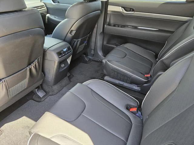 new 2025 Hyundai Palisade car, priced at $40,000