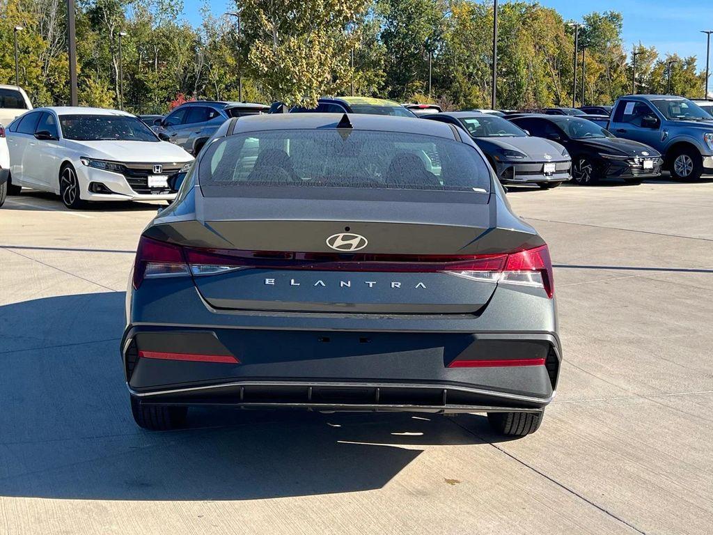 new 2026 Hyundai Elantra car