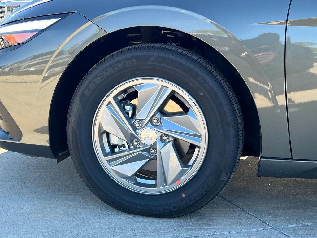 new 2026 Hyundai Elantra car