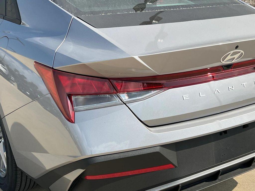 new 2025 Hyundai Elantra car, priced at $22,018