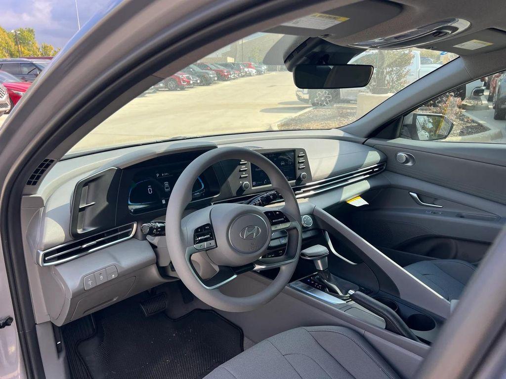 new 2025 Hyundai Elantra car, priced at $22,018