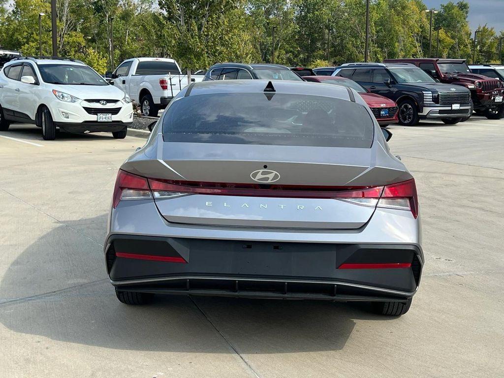 new 2025 Hyundai Elantra car, priced at $22,018