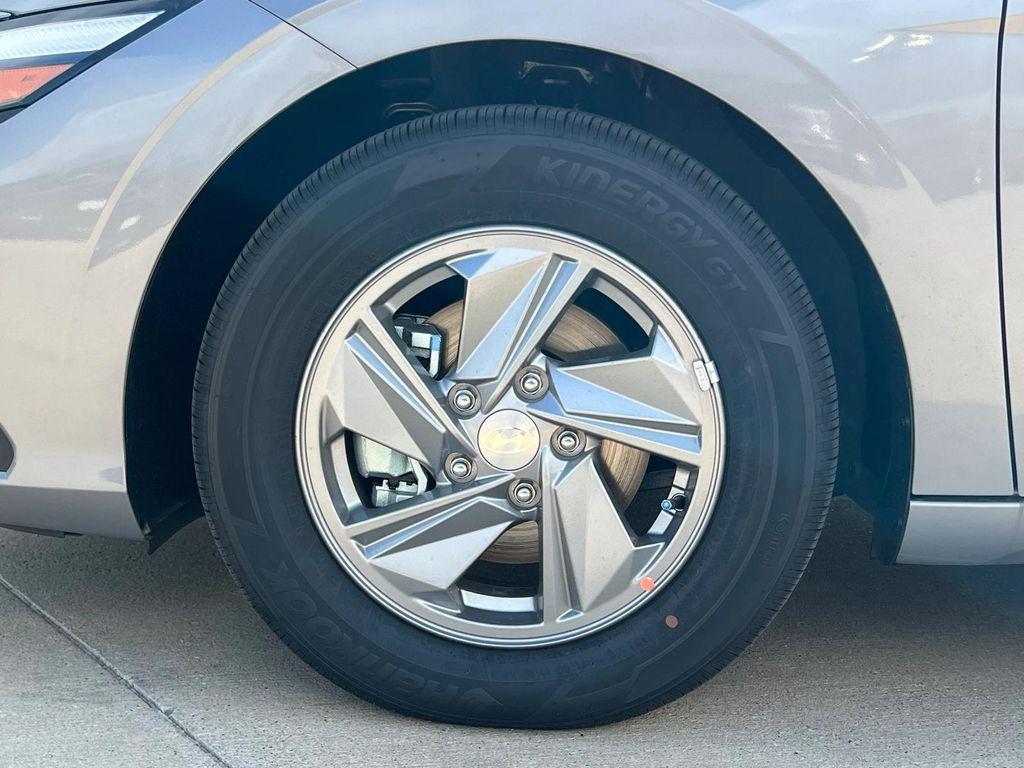 new 2025 Hyundai Elantra car, priced at $22,018