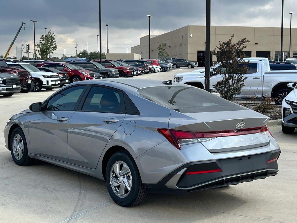 new 2025 Hyundai Elantra car, priced at $22,018