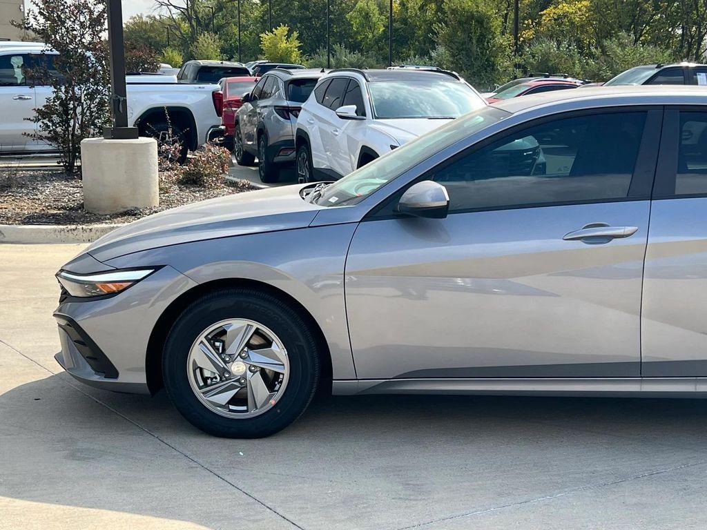 new 2025 Hyundai Elantra car, priced at $22,018