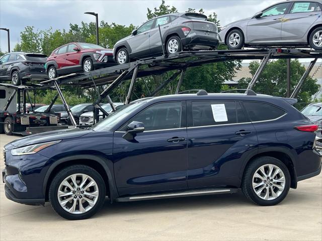 used 2021 Toyota Highlander car, priced at $30,999