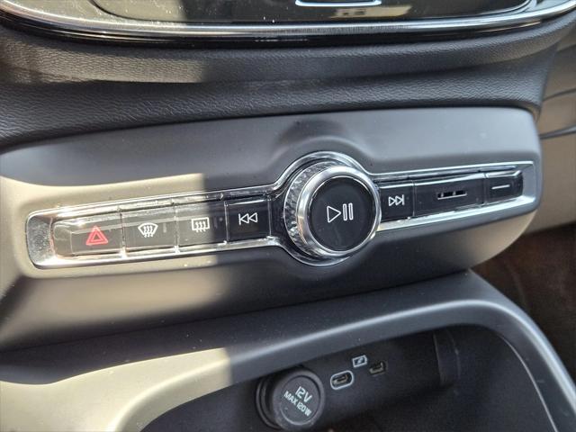 used 2022 Volvo XC40 Recharge Pure Electric car, priced at $28,898