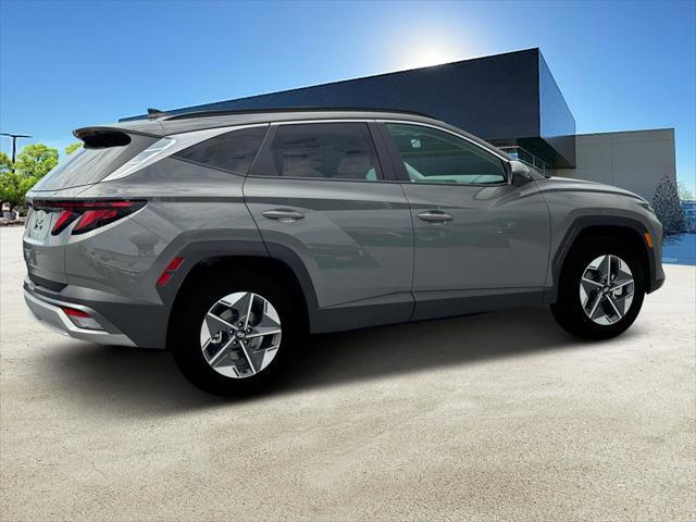 new 2025 Hyundai Tucson car, priced at $30,184