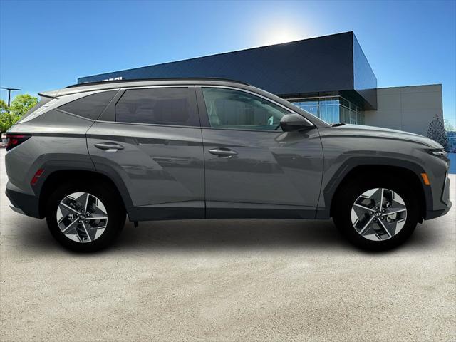 new 2025 Hyundai Tucson car, priced at $30,184