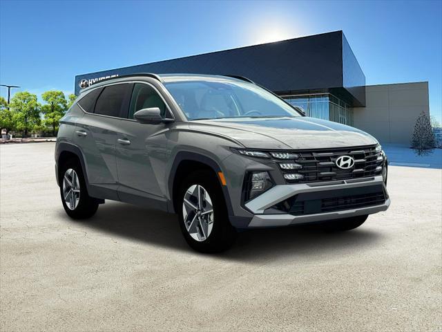 new 2025 Hyundai Tucson car, priced at $30,184