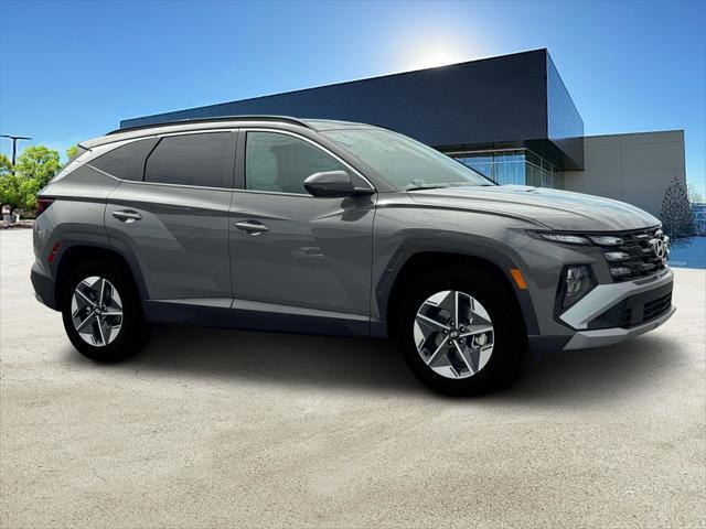 new 2025 Hyundai Tucson car, priced at $30,184
