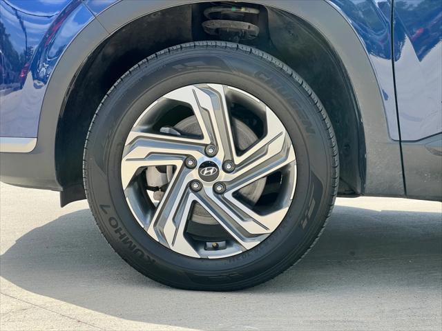 used 2023 Hyundai Santa Fe car, priced at $21,998