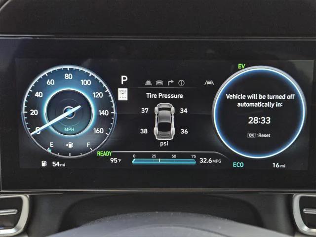new 2025 Hyundai Elantra car, priced at $29,998