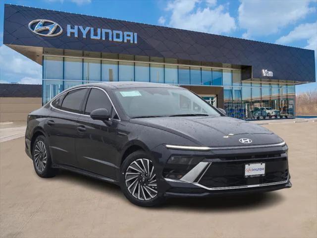 new 2025 Hyundai Sonata Hybrid car, priced at $37,573