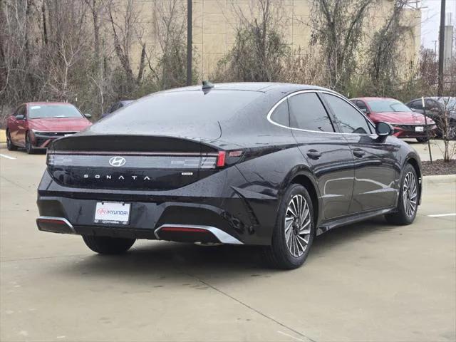 new 2025 Hyundai Sonata Hybrid car, priced at $37,573